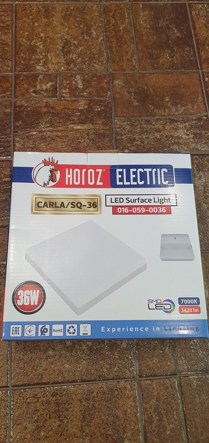 Ambalajul original al plafonierei LED pătrate CARLA 36 W lumină rece 7000 K