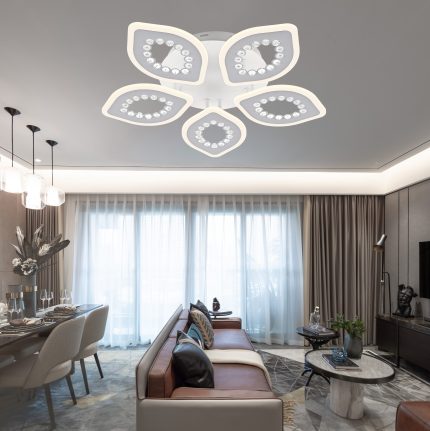Lustră LED Florală 5 Petale Albă cu Telecomandă Dimabilă 120W